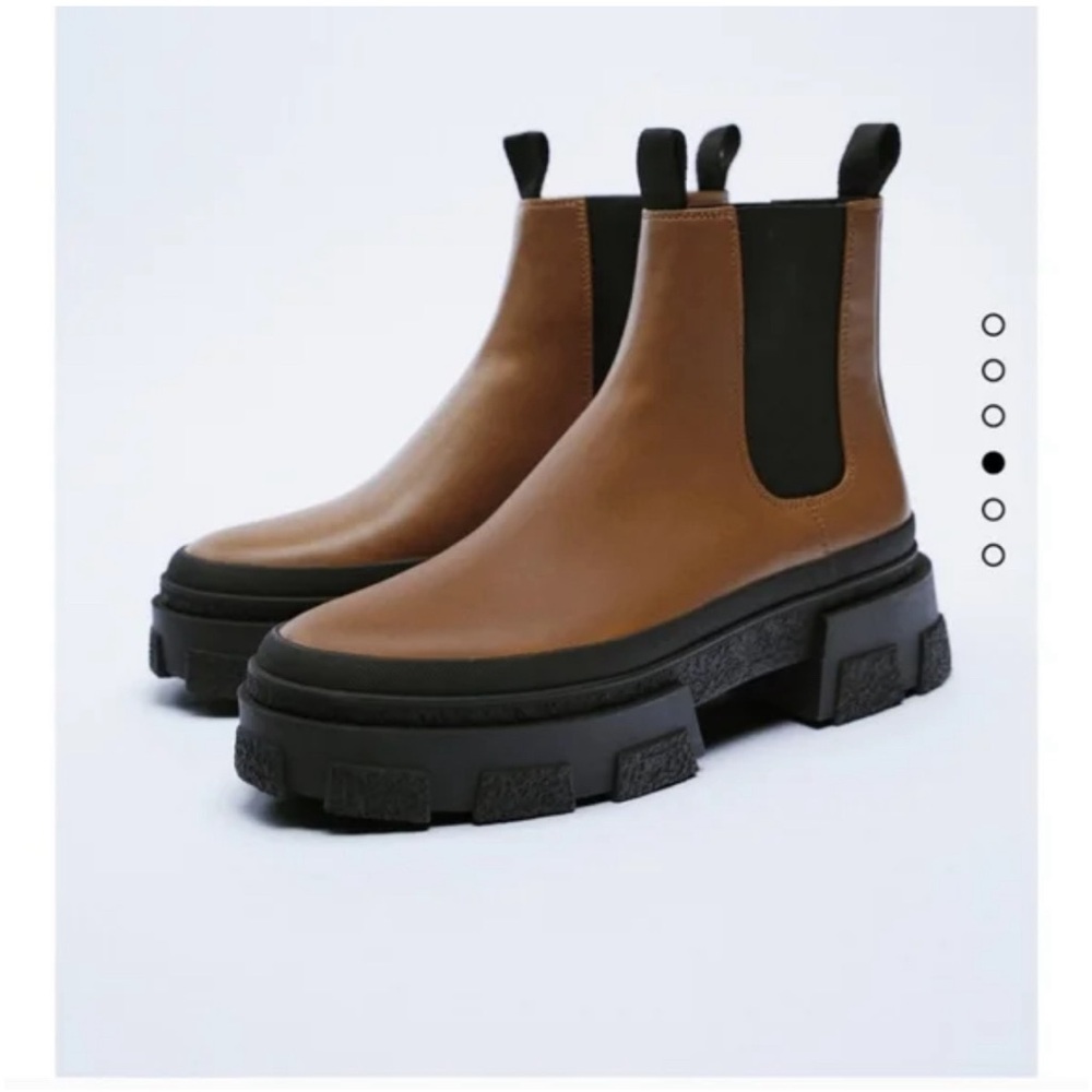 Zara black + brown chunky chelsea boots